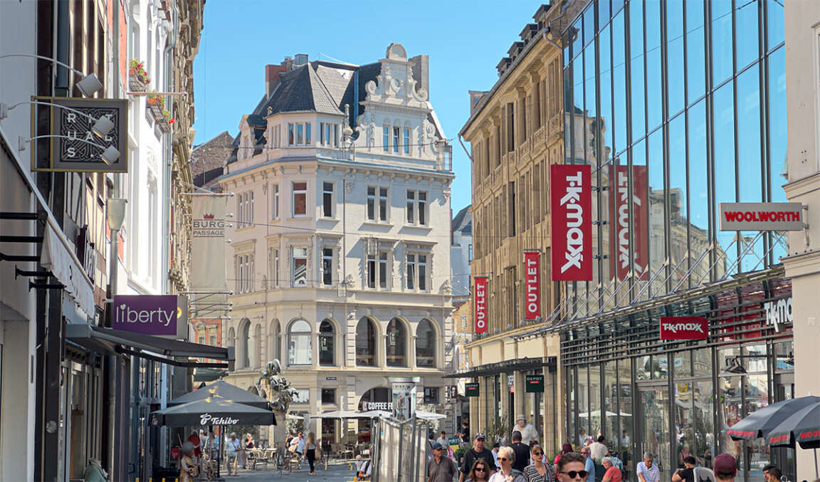 Verkaufsoffener Sonntag in der Braunschweiger Innenstadt - Straßenzug Hutfiltern/Damm