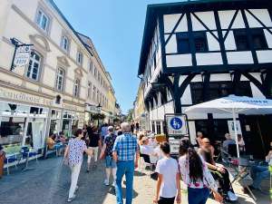 Verkaufsoffener Sonntag bei herrlichem Wetter in Ratingen
