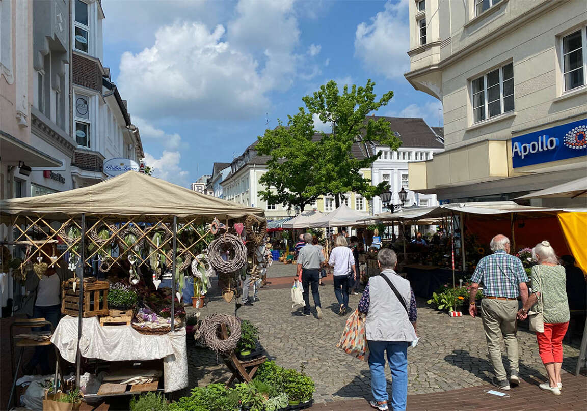 Verkaufsoffener Sonntag am Altmarkt Moers